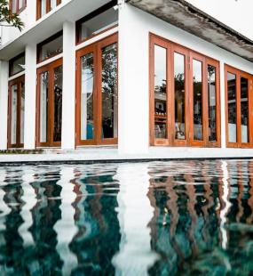 Malaysian high net worth family home with swimming pool